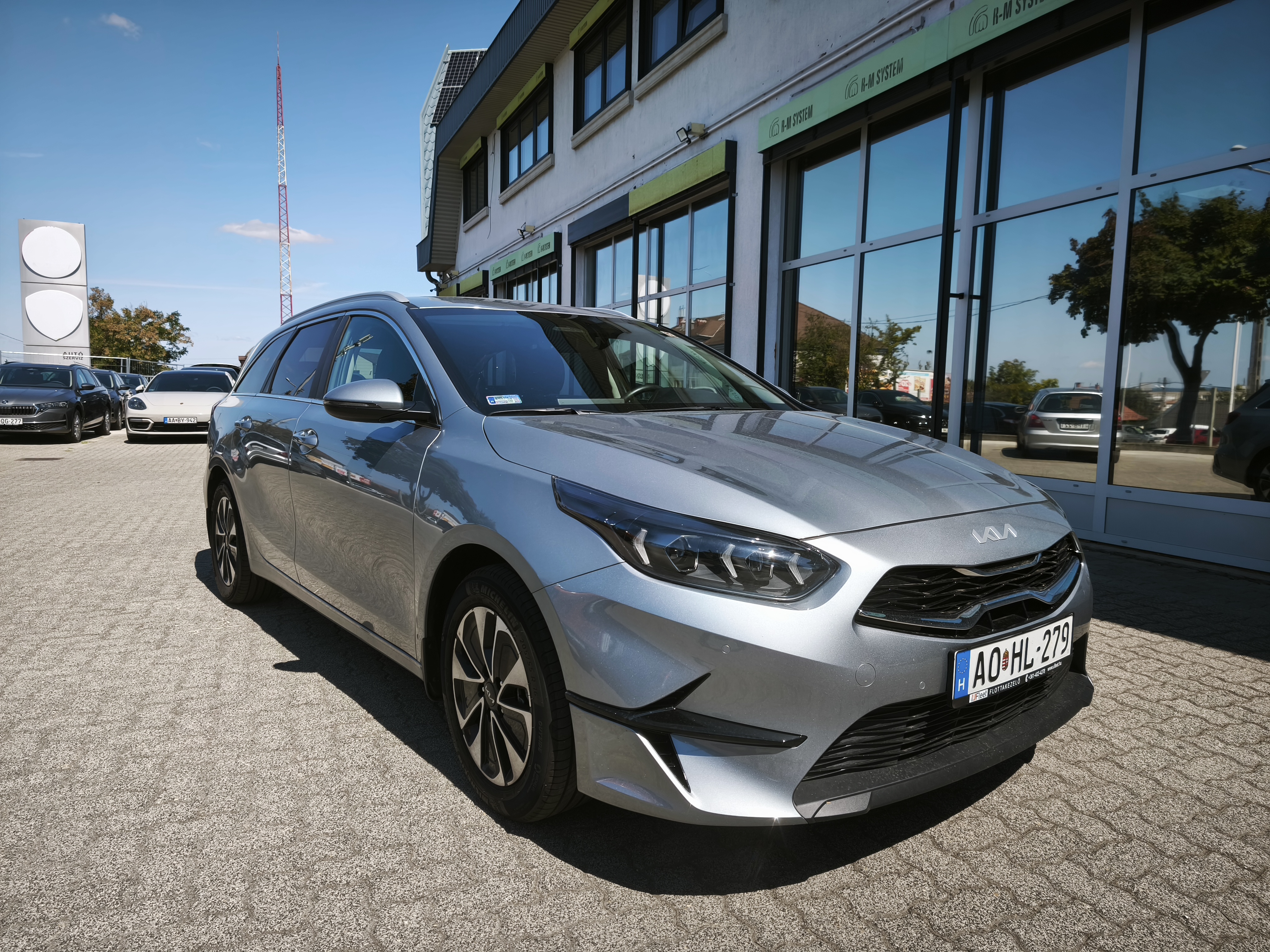 Kia Ceed SW Gold PLU 140T AT MY25